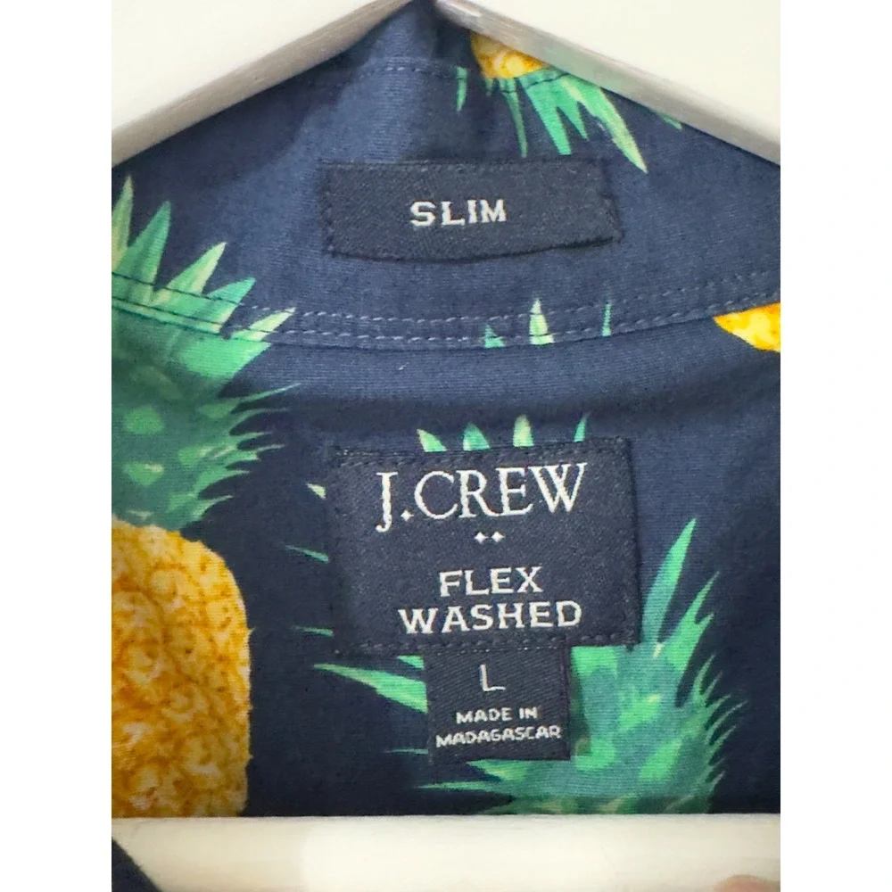 J Crew Mens Slim Fit Short Sleeve Button Down Shirt Large Pineapple Print Resort